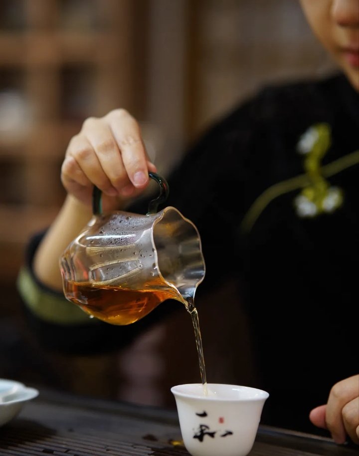 呼伦贝尔如何约到鸡公司/呼伦贝尔咋约得便宜的鸡怎么约/约的鸡公司fds